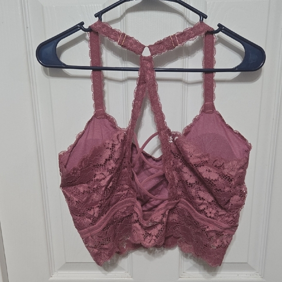 Chic Lace Bralette in Mauve - Picture 2 of 4